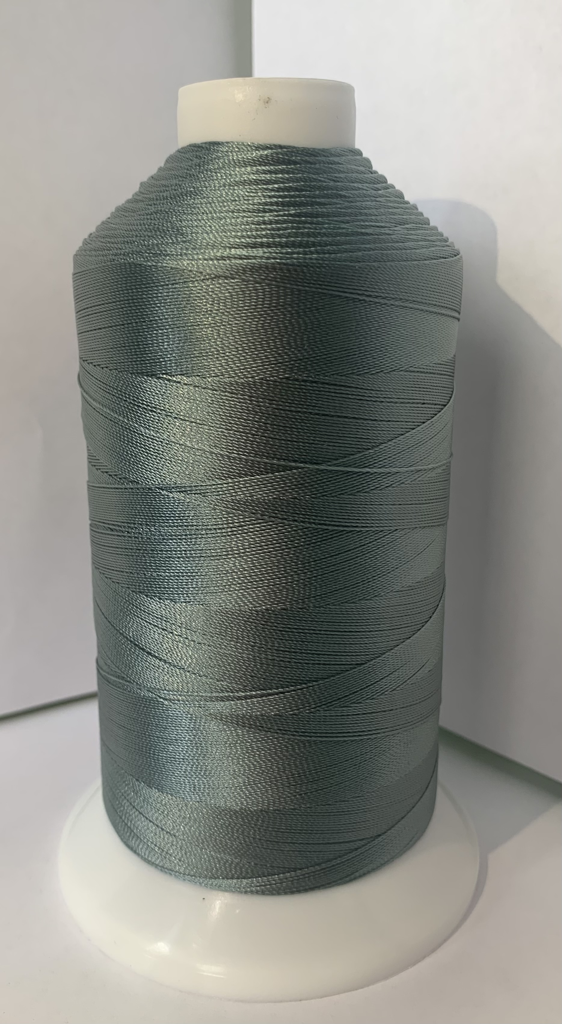Нитки Euron N 210/3 нейлон, 2500 м/боб. 2159